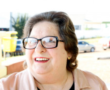 Francisca Marlene Dulnik foi uma das homenageadas. Ela trabalhou na rede estadual de ensino como professora de Língua Portuguesa por 33 anos. “Nesse período exerci várias funções e sempre trabalhei com muito amor pela educação. Essa homenagem me deixa emocionada porque representa que fiz o meu trabalho bem-feito e ajudei a construir parte da história de muitas vidas”, disse Francisca.