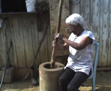 Departamento da Diversidade discute estadualização de escolas municipais que atendem comunidades remanescentes quilombolas.