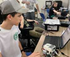 Essa é a segunda vez que o estudante Marcelo Consorte Estche Junior, 14 anos, do Colégio Estadual Carmela Bortot, de Pato Branco, participa do festival. Ele aproveitou para conhecer um pouco mais sobre o mundo da robótica e de programação. “É um universo novo que me chama muito a atenção”, contou Marcelo.
