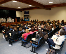 Profissionais que atuam no atendimento educacional especializado na rede estadual de ensino iniciaram nesta terça-feira (17), em Curitiba, o primeiro “Simpósio de Neurociência em foco: AH/SD, TG e Deficiências e Neurociência aplicada à educação especial”