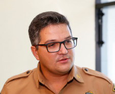 O sargento Antônio Luiz Demenchucki, do Batalhão de Patrulha Escolar Comunitária, lembrou que o trabalho desenvolvido pela unidade nas escolas com alunos, professores e comunidade é amparado pelas diretrizes dos direitos humanos. “Os direitos humanos são a base de todo trabalho que desenvolvemos porque acreditamos que dar a oportunidade aos jovens de se integrar a sociedade é respeitar seus direitos fundamentais”, disse Demenchucki.