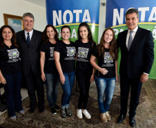 No evento de premiação teve uma homenagem ao Mês das Crianças e contou com a participação de alunos e professores do Colégio Estadual Nestor Victor, de Pérola, que recitaram poesias sobre cidadania fiscal. O colégio mantém desde 2009 atividades de educação fiscal e desenvolve exposições, peças de teatro e confecções de objetos que levam notas fiscais como matéria-prima.