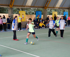 Acontece até sexta-feira (27) em Curitiba a quarta edição dos Jogos da Educação Especial da Primavera 2017 (Joeep). Participam escolas de Curitiba e Pinhais que ofertam a Educação Infantil e Ensino Fundamental Anos Iniciais na Modalidade de Educação Especial. As disputas ocorrem nas instalações da Escola Estadual de Educação Básica Lucy Requião de Mello e Silva, no bairro Santa Felicidade.
