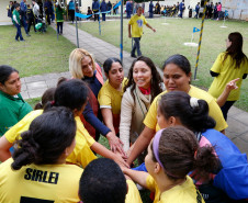 Acontece até sexta-feira (27) em Curitiba a quarta edição dos Jogos da Educação Especial da Primavera 2017 (Joeep). Participam escolas de Curitiba e Pinhais que ofertam a Educação Infantil e Ensino Fundamental Anos Iniciais na Modalidade de Educação Especial. As disputas ocorrem nas instalações da Escola Estadual de Educação Básica Lucy Requião de Mello e Silva, no bairro Santa Felicidade.