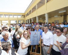 O governador Beto Richa entregou nesta quarta-feira (25) as obras de reconstrução do Colégio Estadual Professor Sílvio Tavares, o maior e mais antigo de Cambará, no Norte Pioneiro