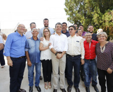 O governador Beto Richa entregou nesta quarta-feira (25) as obras de reconstrução do Colégio Estadual Professor Sílvio Tavares, o maior e mais antigo de Cambará, no Norte Pioneiro