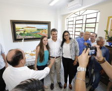 A escola está localizada na Vila Rotary, onde também foram instalados, em parceria com o Governo do Estado e a prefeitura de Cambará, o Colégio Estadual Angelina Ricci Vezozzo e a Escola Municipal Caetano Vezozzo