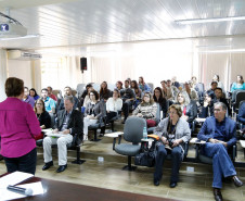 A Secretaria de Estado da Educação lançou nesta quinta-feira (26), em Curitiba, a 5ª Conferência Infantojuvenil pelo Meio Ambiente – Vamos Cuidar do Brasil Cuidando das Águas. A ação é desenvolvida pelos Ministérios da Educação e do Meio Ambiente, em parceria com as secretarias estaduais da Educação.
