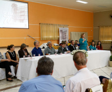 A Secretaria de Estado da Educação entregou nesta terça-feira (31) o prêmio de gestão escolar às unidades pertencentes ao Núcleo Regional de Educação (NRE) de Irati. Este foi o último núcleo a receber a premiação este ano.