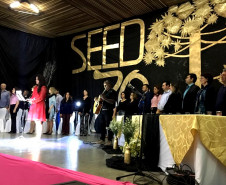 A cerimônia no Núcleo regional de Wenceslau Braz foi realizada na noite desta terça-feira (7) e reuniu mais de 200 participantes entre funcionários e ex-funcionários, diretores e alunos das escolas pertencentes a regional, prefeitos, secretários municipais de educação e vereadores, representantes religiosos e da sociedade civil