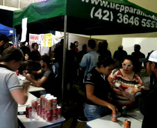 O Centro Estadual de Educação Profissional (CEEP) Professor Miguel Carlos Parolo, no município de Pitanga, região central do Estado, reuniu mais de cinco mil pessoas na primeira edição da Feira do Comércio realizada pela instituição de ensino nesta quinta-feira (9)