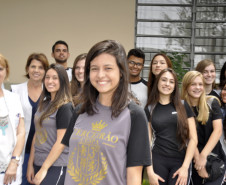 Os estudantes do 3° ano do Ensino Médio do Colégio Estadual São Paulo Apóstolo, no bairro Uberaba, em Curitiba, aprovaram a avaliação. Para eles o desempenho no teste serve para aprimorar os conhecimentos. “Essa prova é importante para fazer uma autoavaliação e ver o que não entendemos e procurar melhorar”, disse a estudante Carla Eduarda Canton, 17 anos.