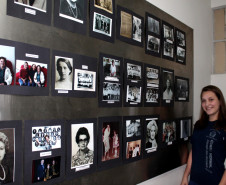 A aluna Maria Isabel Dybax, 16 anos, participou junto com as colegas da pesquisa sobre as ex-diretoras que comandaram o Instituto de Educação. “A nossa pesquisa é importante para resgatar e destacar o papel da mulher na educação. O nosso colégio tem 140 anos e só teve seis diretoras mulheres, contando com a atual. Foi uma pesquisa muito interessante porque descobrimos um pouco da história e da contribuição de cada para a educação em nossa escola e no Paraná”, disse Maria.