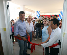 O governador Beto Richa abriu o ano letivo da rede pública estadual, nesta quarta-feira (8), com a inauguração de uma escola de ensino integral no município de Nova Santa Bárbara, no Norte do Estado. Foto: AENoticia