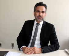 “O principal objetivo desse programa é levar discussões relacionadas ao trânsito para dentro das escolas e trabalhar com os jovens que serão os futuros condutores. Hoje no Brasil, uma das principais causas de mortes dos jovens está relacionada a acidentes de trânsito, por isso é importante esse trabalho de conscientização”, disse o diretor de Tecnologia e Desenvolvimento do Detran-PR, Marco Aurélio Barbosa.