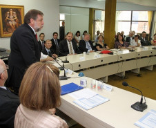 O Conselho Estadual de Educação é o órgão normativo, consultivo, de deliberação coletiva e de orientação da política educacional do Sistema Estadual de Ensino do Paraná.