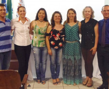 A Secretaria da Educação do Paraná vai expandir a oferta de cursos de Qualificação Profissional Básica na rede estadual de ensino por meio do Programa Nacional de Acesso a Educação Profissional e Emprego (Pronatec). Os cursos têm duração de dois a seis meses e estarão disponíveis em estabelecimentos que já ofertam educação profissional. Na foto, formatura de alunos do Pronatec no Colégio Estadual de Campo Mourão. 