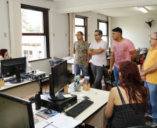 Secretaria Estadual de Educação do Paraná; Gurpo de funcionários da prefeitura municipal de Ceará Mirin do estado do Rio Grande do Norte visitam o Departamento de Políticas Tecnológica (DPTE). 20-03-18. Foto: Hedeson Alves