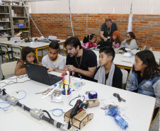 Ao término das oficinas, participantes recebem um certificado de conclusão. Para servidores da Educação os certificados contam para avanço no plano de carreira.