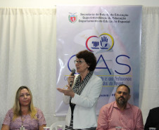 “A inauguração deste CAS é um marco na história da educação especial, da educação inclusiva no nosso Estado. Antes tínhamos apenas um Centro de Apoio a Surdos em Curitiba que atendia 11 regionais. No Paraná temos 32 regionais e agora, com o CAS em Guarapuava, estaremos aptos a atender o Paraná todo. Estamos fazendo um resgate deste atendimento aos surdos de todo o Paraná”, afirmou a secretária de Estado da Educação, professora Ana Seres.