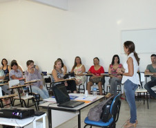 SALAS DE APOIO – O programa atende às dificuldades de aprendizagem de crianças que frequentam o 6º ou 9º ano do Ensino Fundamental. Esses alunos participam de aulas de Língua Portuguesa e...