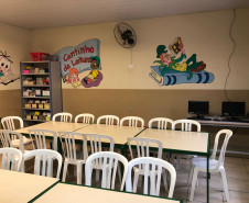 Salas de aula ambiente são organizadas pelos professores conforme os conteúdos são trabalhados. Iniciativa diversifica rotina de nove horas diárias de estudo.  