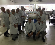Parceria com profissionais e empresas que promovem palestras, oficinas, seminários e cursos de extensão que complementam a formação.  