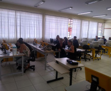 Profissionais trabalharam questões técnicas relacionadas ao uso do sistema, importância do combate ao abandono escolar e o papel da rede de proteção à criança e ao adolescente.