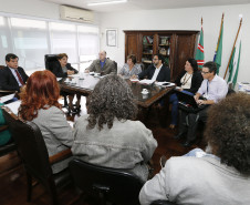 Secretaria Estadual de Educação do Paraná; Reunião com a Secretária Lucia Cortez no gabinete com representantes da APP. 17-04-18. Foto: Hedeson Alves