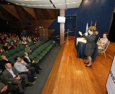 Secretaria Estadual de Educação do Paraná; Semana Pedagógica no auditório da Assossiação Médca do Paraná com a presença da Secretária Lucia Lopez. 20-04-18. Foto: Hedeson Alves