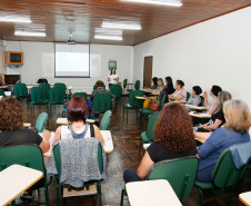 A Secretaria da Educação do Paraná (SEED) está realizando esta semana a primeira etapa do curso O Ensino de Português como Língua Estrangeira