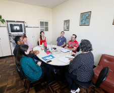 Representantes do Departamento de Educação e Trabalho, Ministério do Trabalho (MTE) e Colégio Estadual do Paraná, se reuniram nessa quarta-feira (25), em Curitiba, para discutir o Curso Técnico em Produção de Áudio e Vídeo