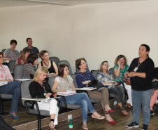 “A participação dos alunos tem aumentado, e eles utilizam com facilidade o atendimento online da Ouvidoria, registrando suas reivindicações com fotos e vídeos”, afirma a chefe da Ouvidoria, Margarete Maria Lemes. O objetivo é que as escolas divulguem o banner especialmente criado para esta finalidade, imprimam e o disponibilizem em locais de grande circulação.