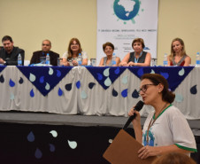 Estudantes com idade entre 11 e 14 anos do Ensino Fundamental de 128 escolas da rede pública (municipal e estadual) e particular, apresentam entre os dias 7 e 11, em Foz do Iguaçu (Oeste do Estado), propostas socioambientais para preservação dos recursos hídricos brasileiros. Os trabalhos serão expostos na 5° Conferência Estadual Infantojuvenil pelo Meio Ambiente que tem como tema “Vamos cuidar do Brasil Cuidando das Águas”.