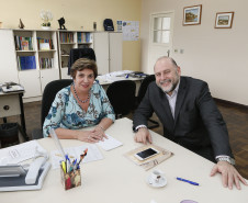 Secretaria Estadual de Educação do Paraná; o secretário de Estado da Cultura, João Luiz Fiani visita a Superintendente da Educação Ines Carnieletto. 16-05-18. Foto: Hedeson Alves