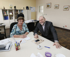 Secretaria Estadual de Educação do Paraná; o secretário de Estado da Cultura, João Luiz Fiani visita a Superintendente da Educação Ines Carnieletto. 16-05-18. Foto: Hedeson Alves