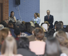 Secretaria Estadual de Educação do Paraná; Auditório do DPTE reune alunos da rede estadual de educaçao para debater o dia 18 de maio Dia Nacional de Combate ao Abuso e à Exploração Sexual de Crianças e Adolescentes. 17-05-18. Foto: Hedeson Alves