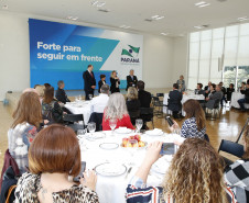 Secretaria Estadual de Educação do Paraná; Almoço no Palácio Iguaçu com a presença da Governadora Cida Borghetti a Secretária Lucia Cortez e chefes dos núcleos de educação. 11-06-18. Foto: Hedeson Alves