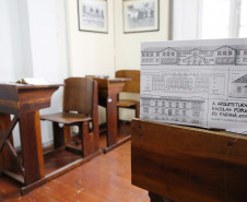 Secretaria Estadual de Educação do Paraná; Lançamento do livro a Arquitetura das Escolas Públicas do Paraná da Elizabeth Amorim de Castro no Museu da Escola. 12-06-18. Foto: Hedeson Alves