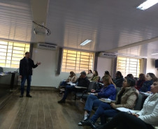 Encontros periódicos contribuem para avaliação e monitoramentos dos planos municipais e estadual de educação. 