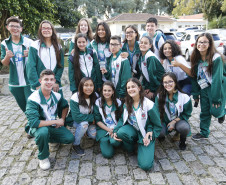 Secretaria Estadual de Educação do Paraná; Alunos da rede estadual que participaram da V Conferência Nacional Infantojuvenil pelo Meio Ambiente visitam a SEED. 19-06-18. Foto: Hedeson Alves