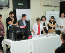 Equipamento auxiliará na elaboração de materiais pedagógicos que facilitem acesso ao currículo escolar a estudantes cegos ou com baixa visão.