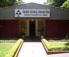 A estrutura do Colégio Estadual de Ensino Fundamental, Médio e Profissional Polo, em Maringá, será ampliada com a construção de quatro laboratórios, passarela e pátio externo. A unidade atende 1.700 alunos.
