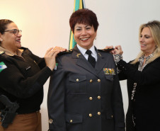 O Paraná passará a contar com mais três colégios da Polícia Militar em 2019. Nesta quinta-feira (11), a governadora Cida Borghetti assinou decreto que cria os colégios de Maringá, Cornélio Procópio e Cascavel.Curitiba, 11/10/2018Foto: Fernando Ogura / ANPr