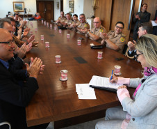 Governadora Cida Borghetti assina edital de abertura de vagas para novos alunos do Colégio Militar de Cornélio Procópio e Maringá   -  Curitiba, 05/11/2018  -  Foto: Orlando Kissner/ANPr