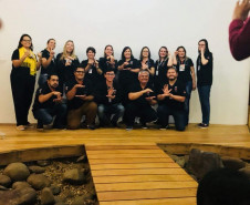 Os centros são espaços dedicados à capacitação de profissionais da área, como tradutores e intérpretes de Língua Brasileira de Sinais (Libras) e professores bilíngues surdos e ouvintes.