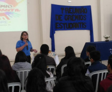 Estudantes participaram de palestras e elaboraram plano de ações para o próximo ano letivo. 