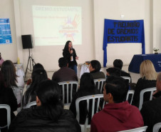 Estudantes participaram de palestras e elaboraram plano de ações para o próximo ano letivo. 