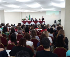 Documento será a referência para a reorganização dos currículos no Paraná acrescentando o contexto paranaense às definições da Base Nacional Comum Curricular. 