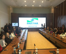 Autores dos 32 projetos de lei selecionados entre todos os alunos participantes do Paraná estão usufruindo do prêmio concedido aos finalistas do programa. 